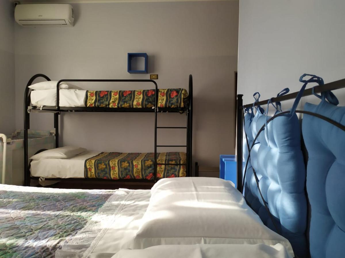 B&B La Casa Di Angelica 로세토데글리아브루찌 외부 사진